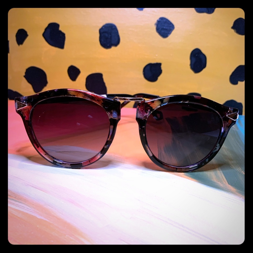 ‼️Fashionable‼️Vintage abstract glasses 👓